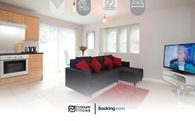 Modern Oxford 2 Bedroom Apartments, Families & Contractor Accommodation, Weekly & Monthly Stays